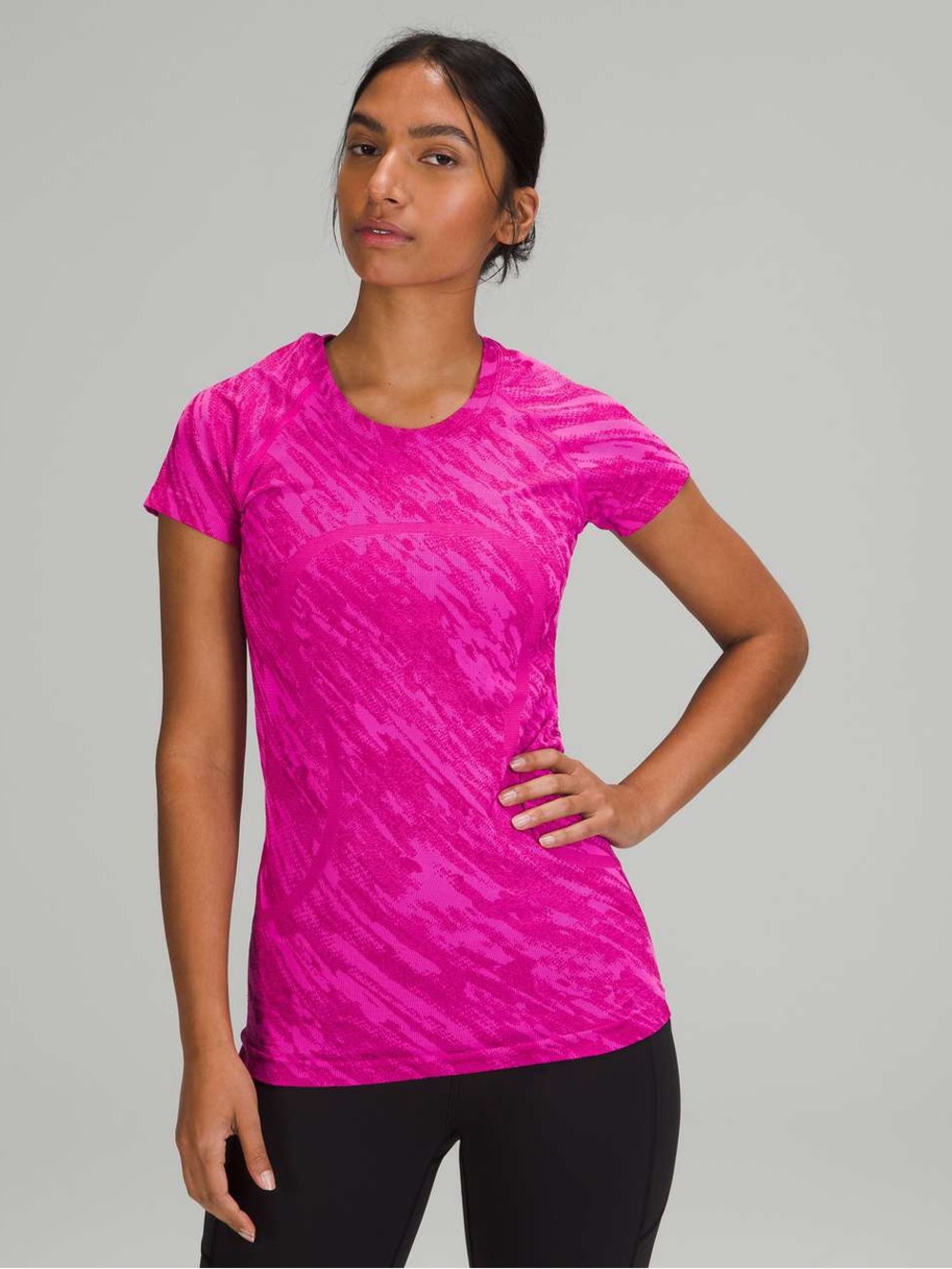 Lululemon Swiftly Tech Short Sleeve Shirt Camo Pow Pink / Ripened Raspberry